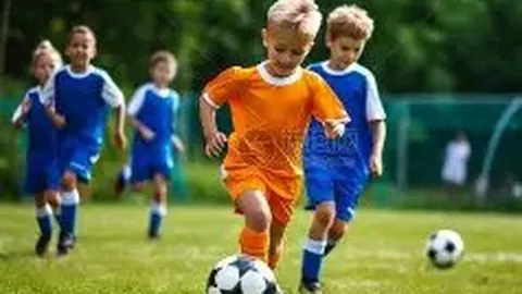 马竞与利物浦激战引热议：英媒曝41人因疫情离世